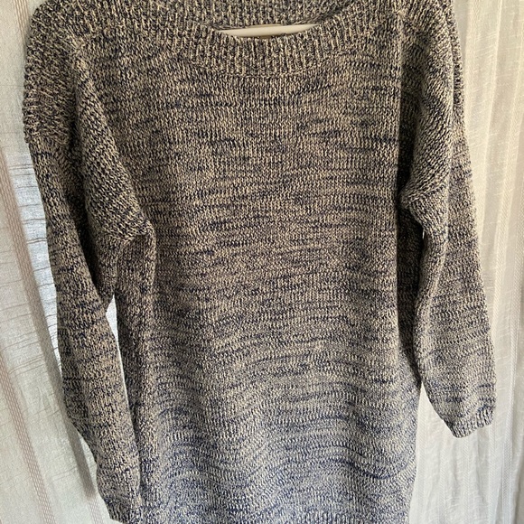 90’s boat neck lightweight sweater. - Picture 2 of 4